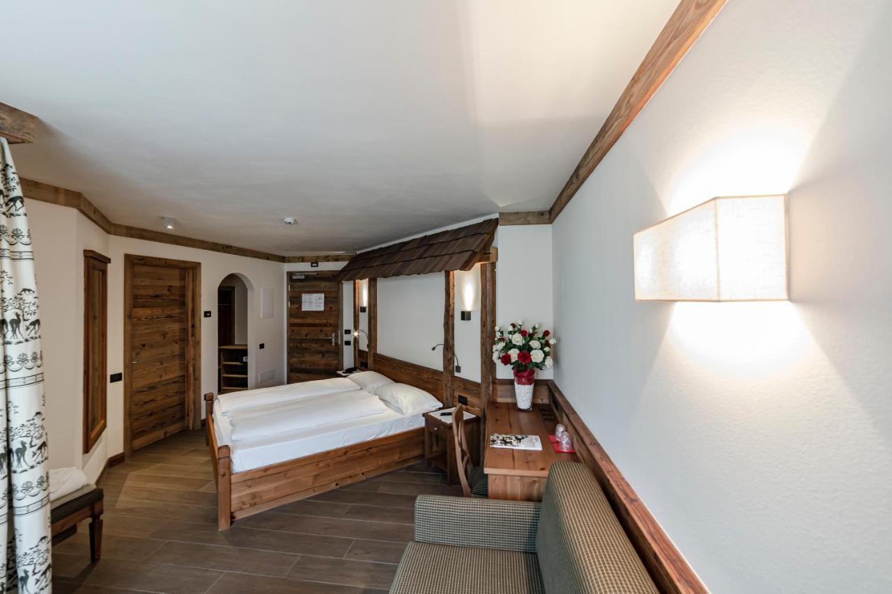 Hotel Garni Paradisi - Wellness & Spa Mezzano Exterior photo